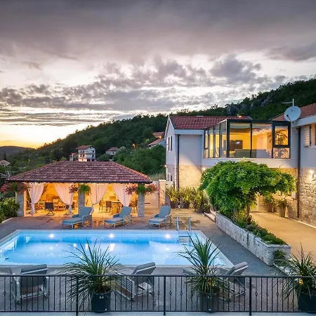 Krolo Villa&Wine Trilj Exterior photo