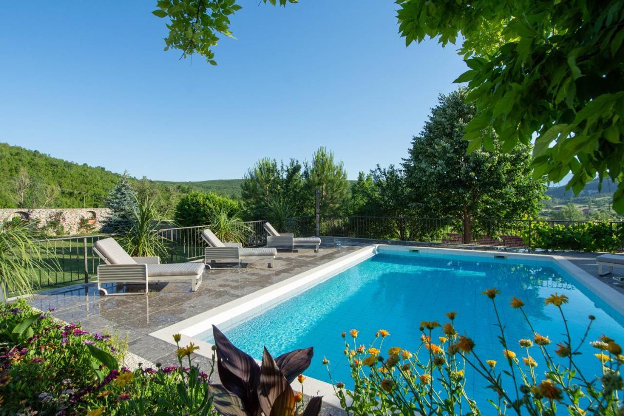 Krolo Villa&wine Villa *