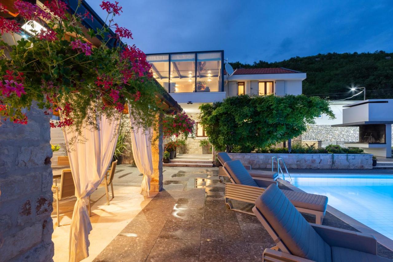 Krolo Villa&wine Villa *